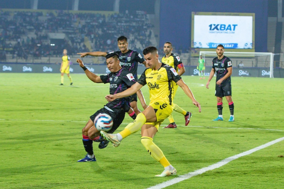 ISL Hyderabad FC vs Kerala Blasters Diamantakos gives 10 win to