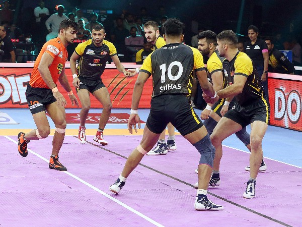 Pkl Fans Drove Us To Put Up A Good Performance Telugu Titans Raider Siddharth Desai
