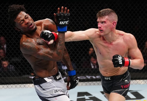 Main Event: Wonderboy snaps losing streak