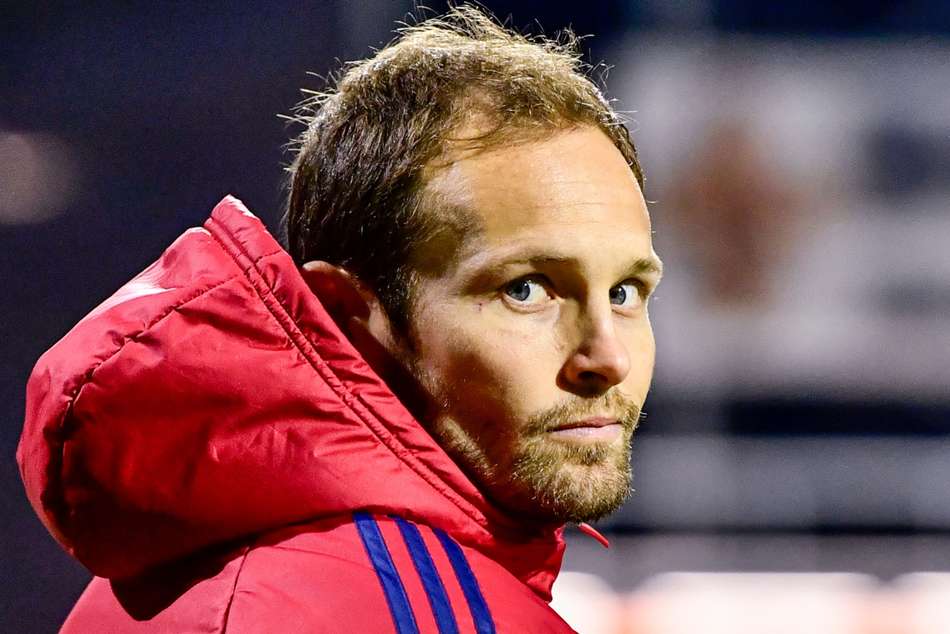 Bayern Transfer News Daley Blind Signs After Netherlands Defender Makes Ajax Free Agent Exit