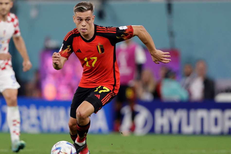 Rumour Has It Chelsea Join Tottenham In Pursuit Of Brighton Leandro Trossard