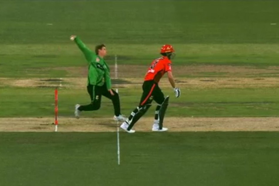 Bbl 2022 23 Adam Zampa Runs Out Non Striker Like R Ashwin Tv Umpire Gives Batter Not Out