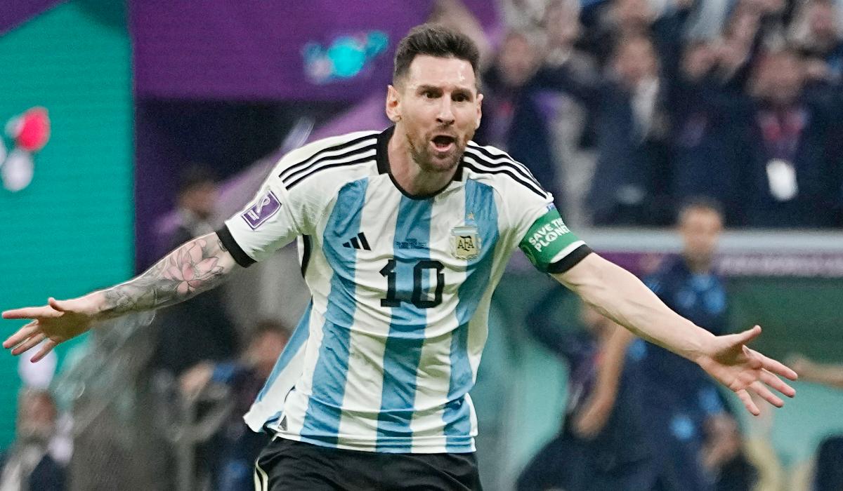 How many goals has Lionel Messi scored for Argentina? Albiceleste