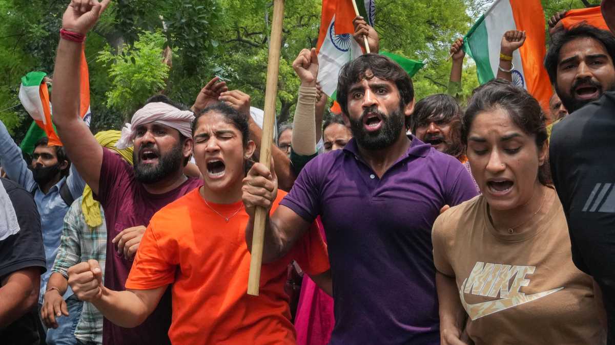 Protesting wrestlers say they will throw their medals into Ganges, sit