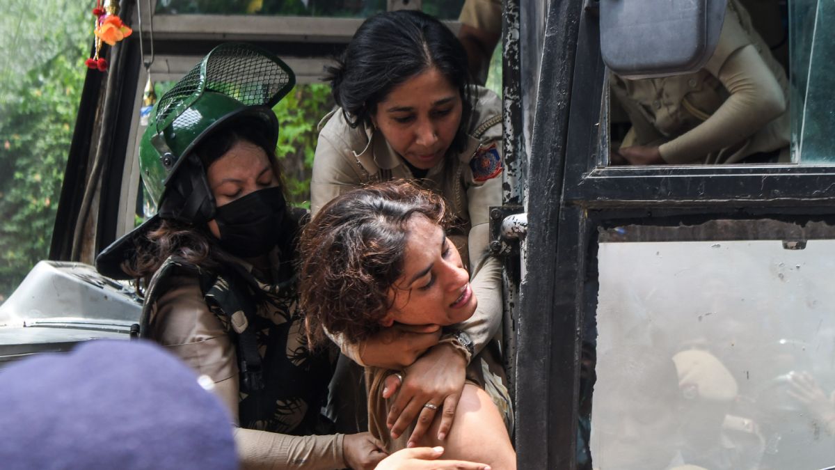 Wrestlers Violate Law And Order Says Delhi Police