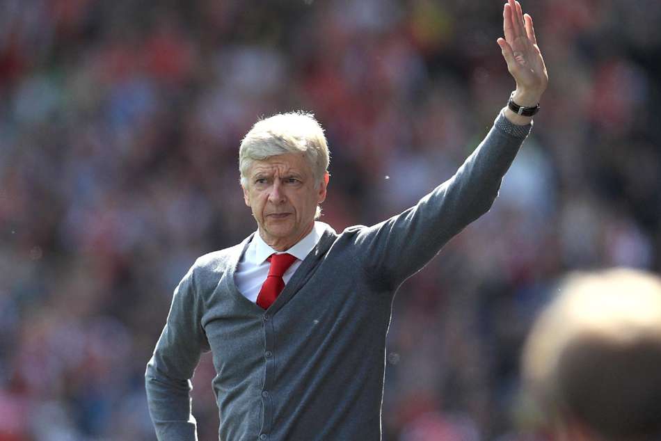 Statue of former Arsenal boss Arsene Wenger unveiled outside Emirates Stadium