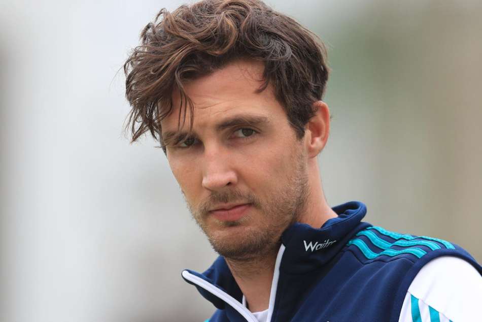 Former England quick Steven Finn retires after ‘admitting defeat’ in ...