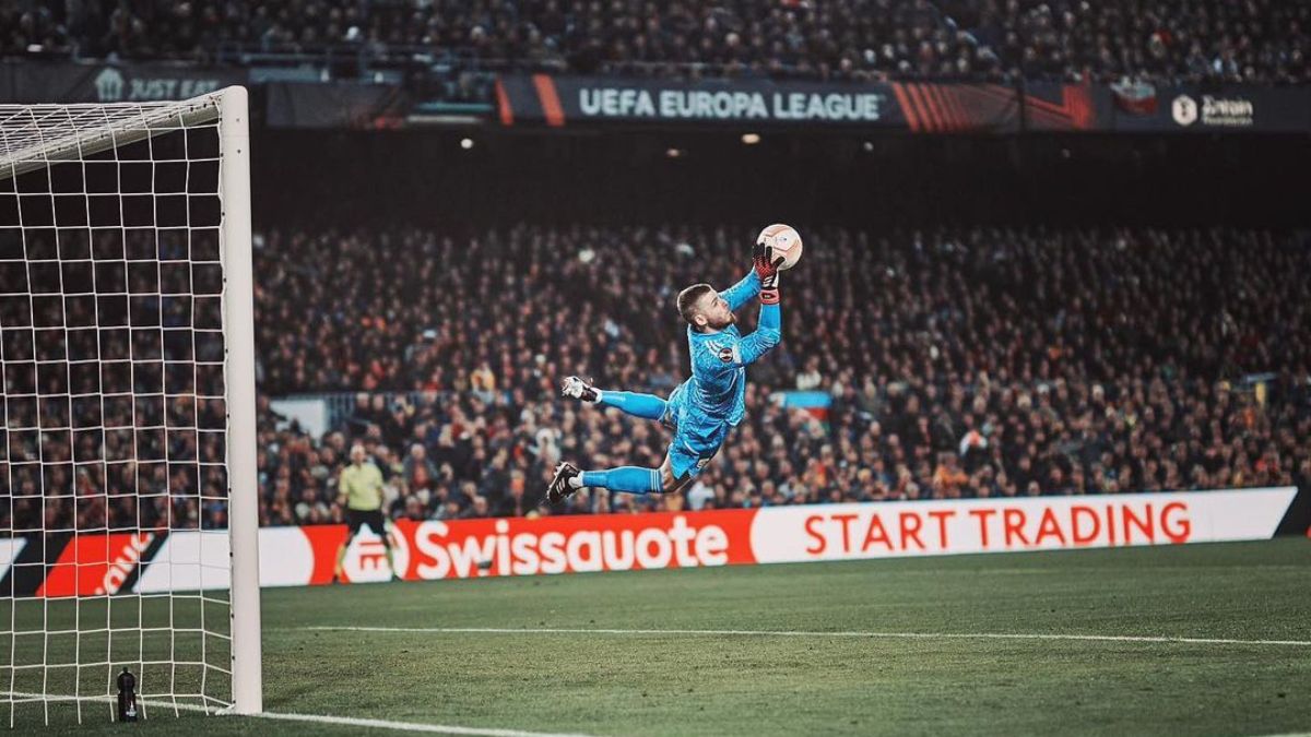 David De Gea Spotted In Manchester Amid Andre Onanas Goalkeeping Woes