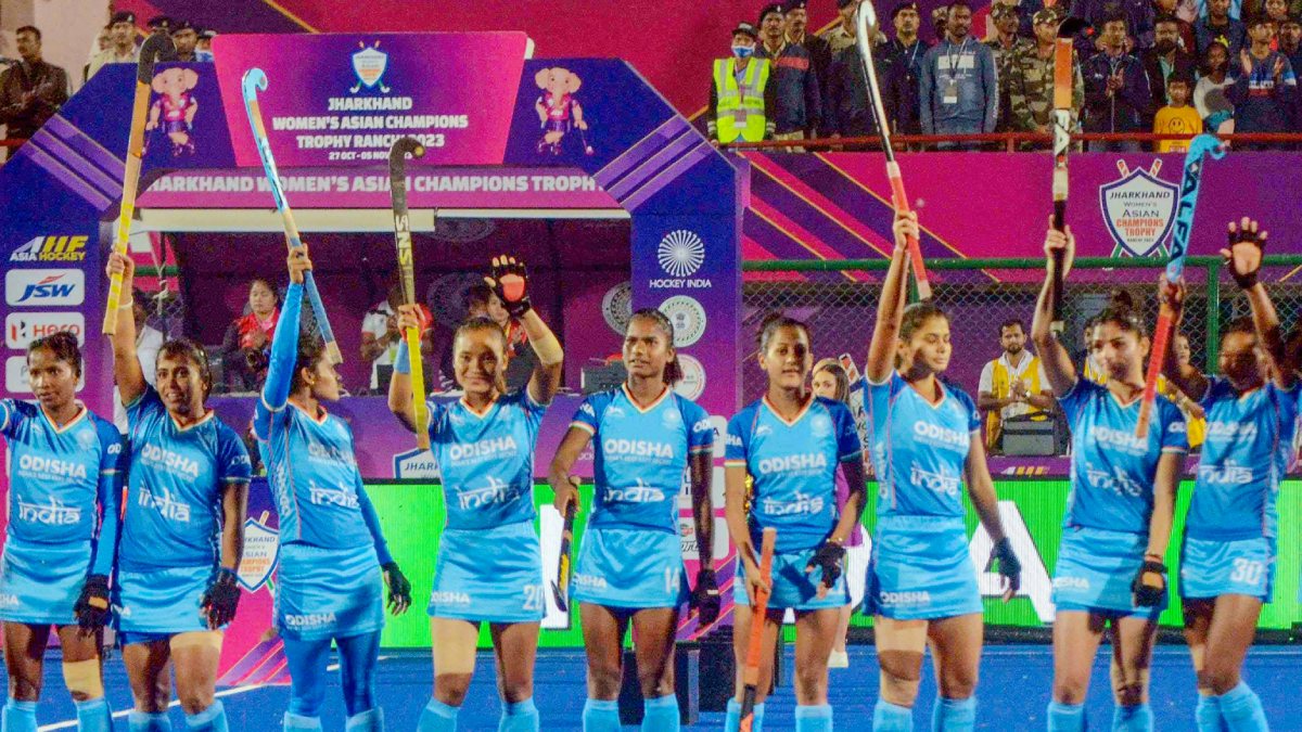 Womens Hockey Olympic Qualifiers 2024 Savita Punia To Lead 18 Member Squad In Ranchi