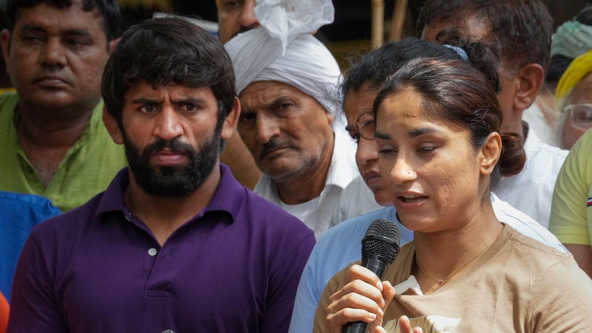 Uww Lifts Suspension On India Asks Wfi What Does That Mean For Indian Wrestlers