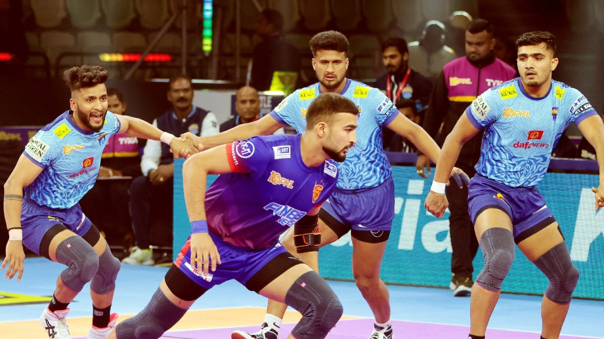 Pro Kabaddi Dabang Delhi Haryana Steelers Start Delhi Leg With Wins