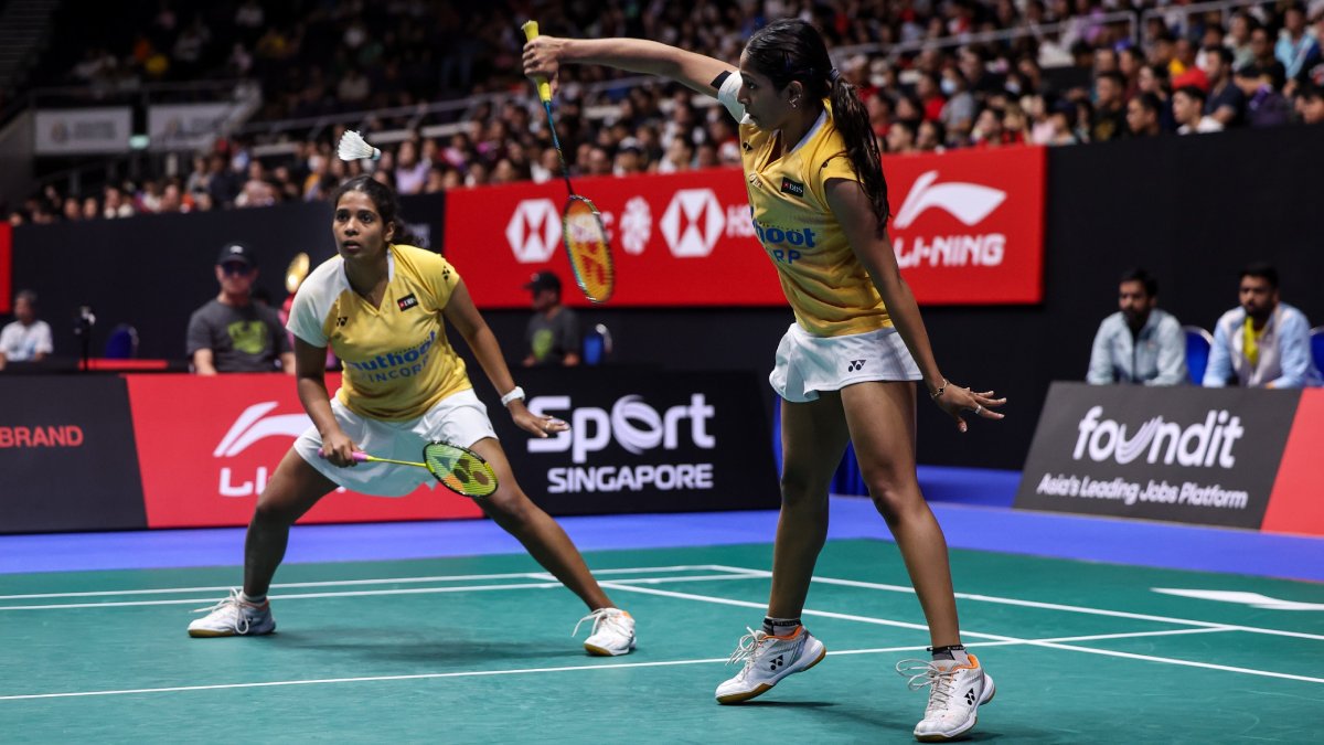 Treesa Jolly Gayatri Gopichand Beat World No2 Pv Sindhu Loses At Singapore Open 011