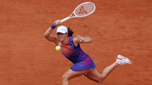 Iga Swiatek Crushes Coco Gauff To Make French Open Final