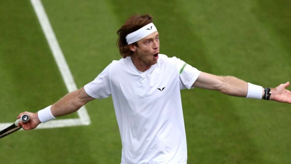 Wimbledon Andrey Rublev Stunned Alexander Zverev Through First Round