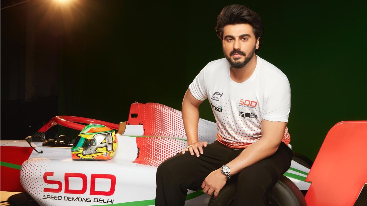 Arjun Kapoor Boosts Indian Racing Festival Glamour 011