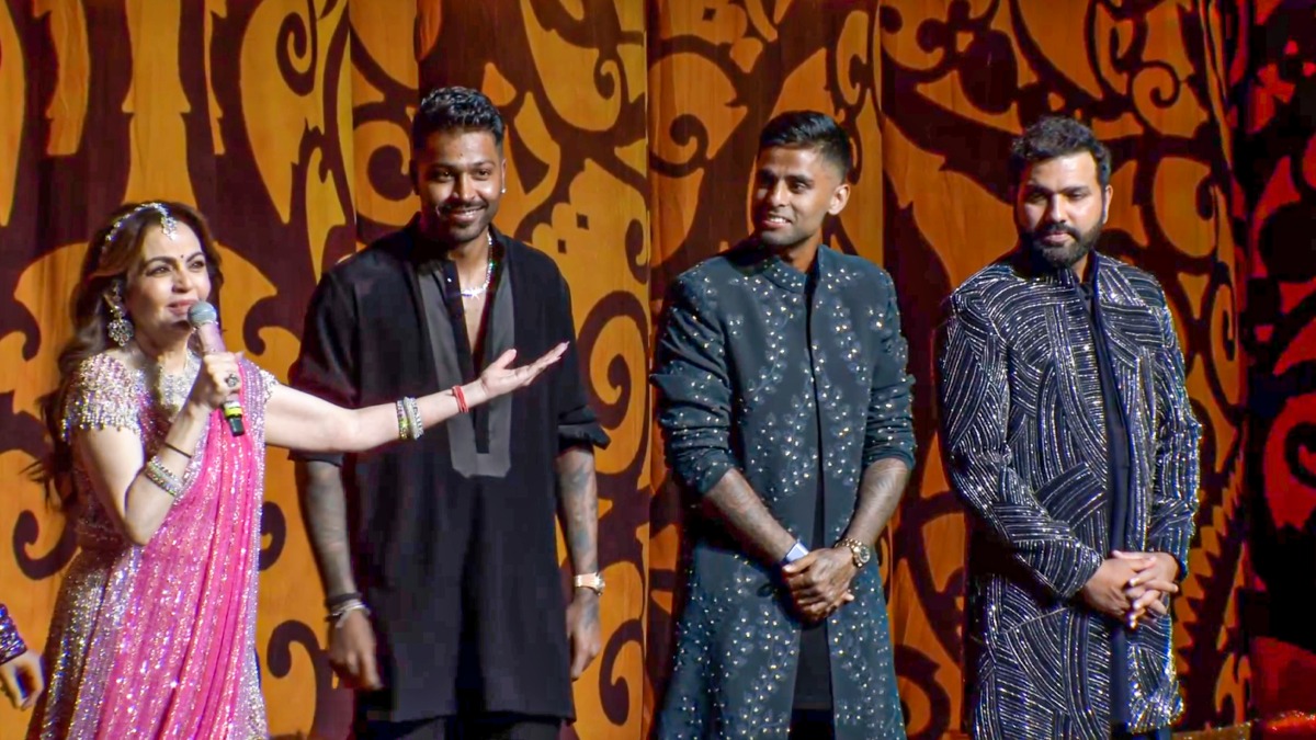 T20 World Cup-Winning Trio Rohit Sharma, Hardik Pandya & Suryakumar Yadav  Lauded in Ambani Sangeet Ceremony - myKhel