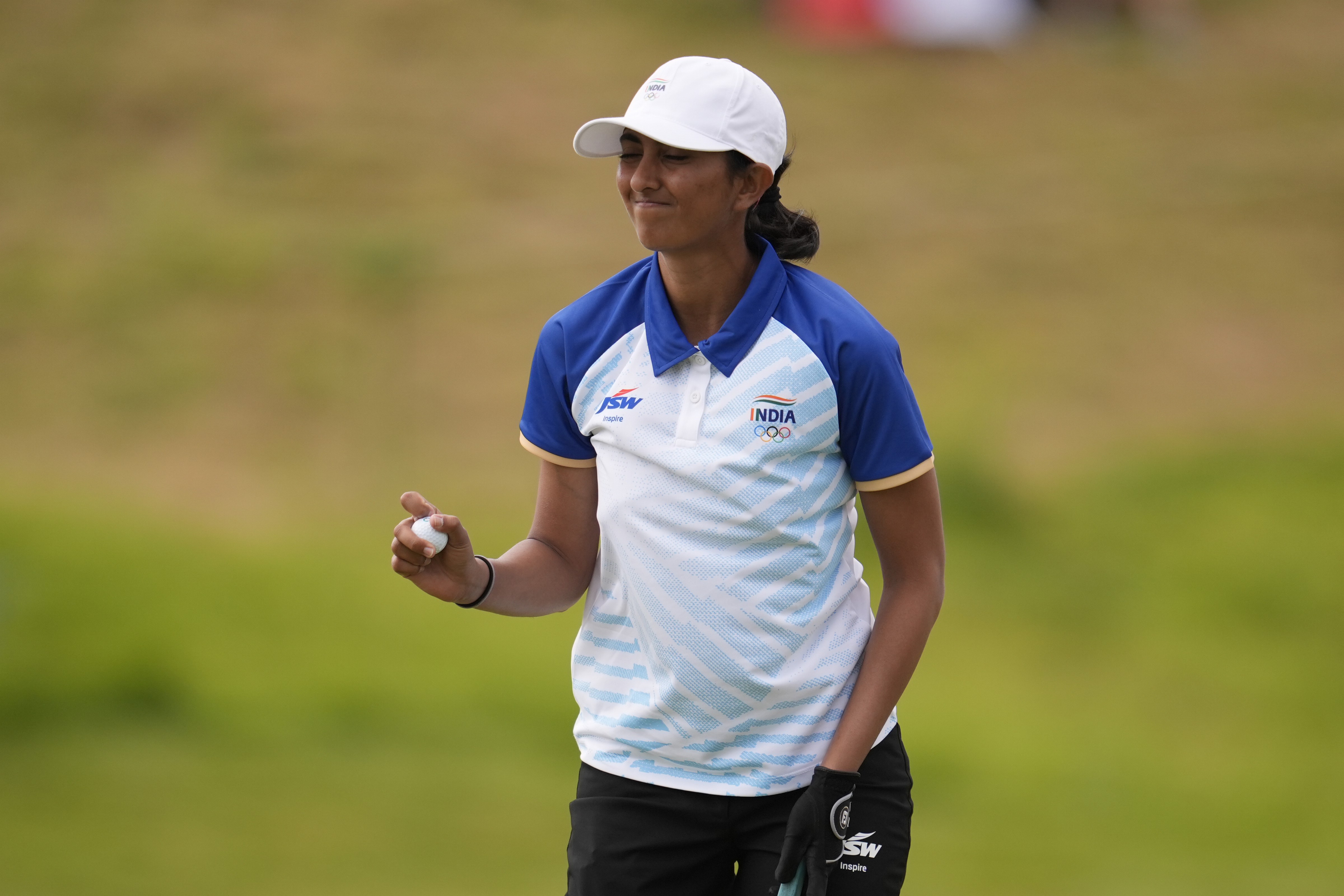 अदिति और दीक्षा गोल्फ राउंड में टी28 पर खिसकीं