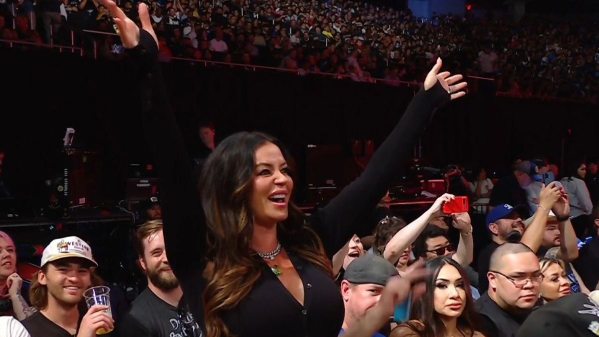 Wwe Raw Legends Appear Championship Match Set For Next Week