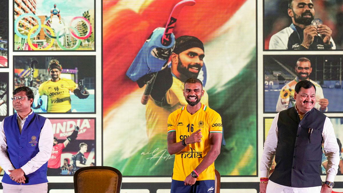 Hockey India Retires Pr Sreejesh Jersey No 16 011