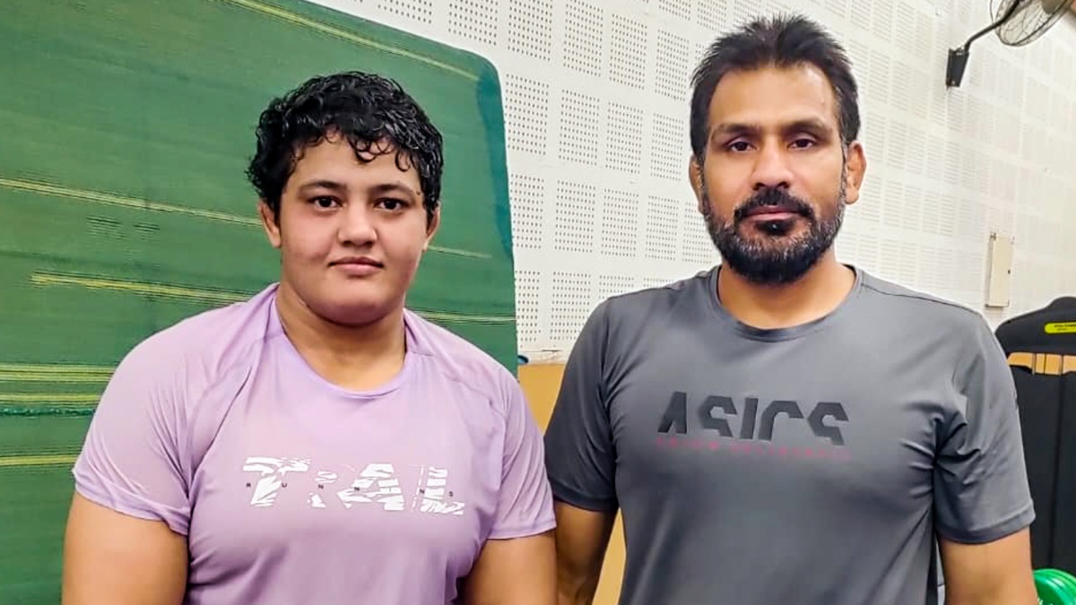 Who Is Reetika Hooda The Indian Wrestler Competing In Womens Freestyle 76kg At Paris Olympics 2024