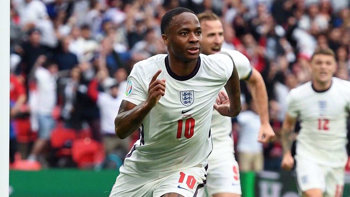 Arsenal Considered Signing Another Premier League Star Instead Of Chelsea Attacker Raheem Sterling