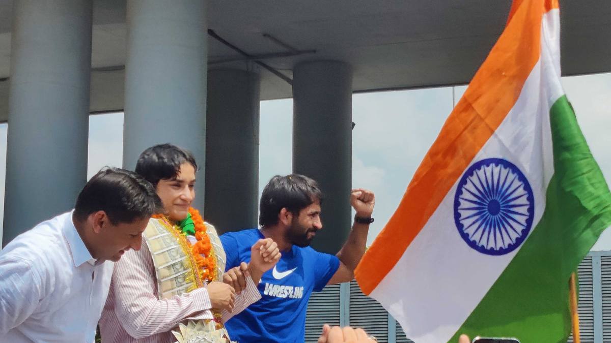 Vinesh Phogat Leaves Railways Job Before Joining Haryana Congress