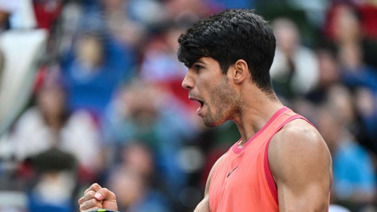 Carlos Alcaraz Battles Past Gael Monfils To Keep Winning Streak Alive