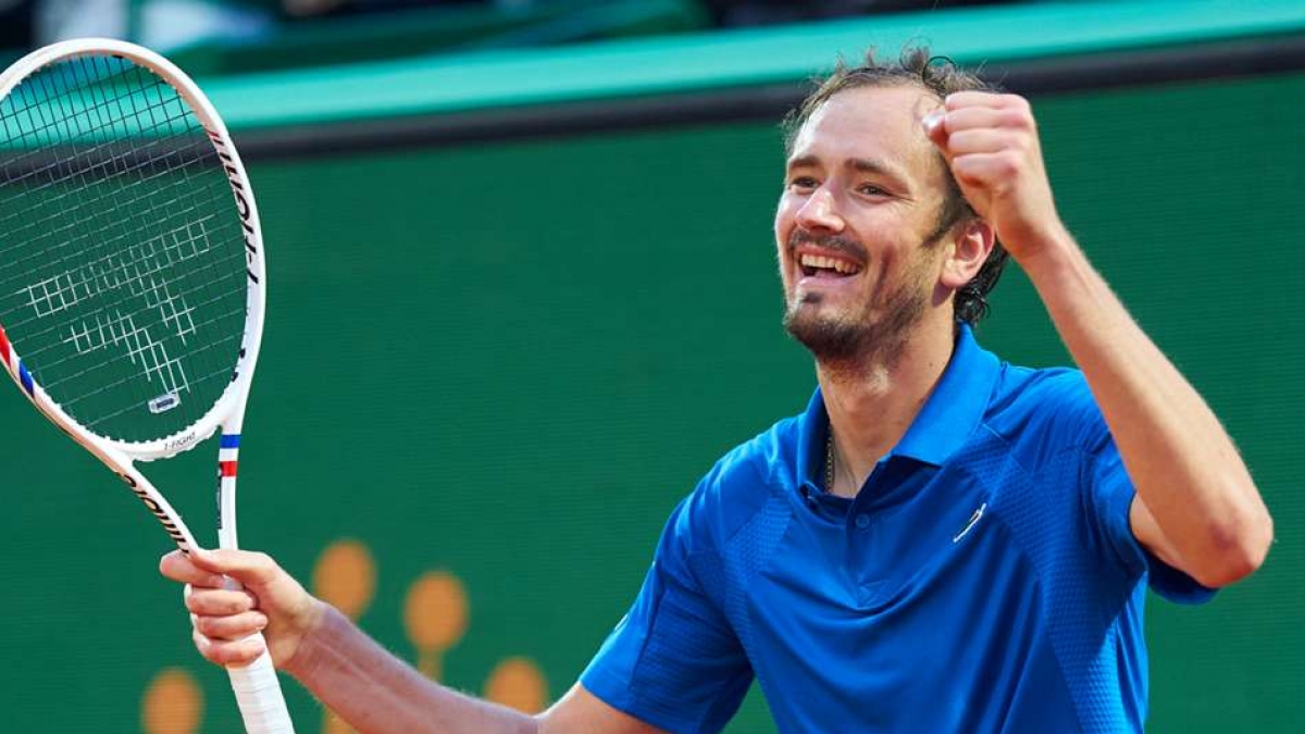 Daniil Medvedev Survives Karen Khachanov Challenge In Monte Carlo