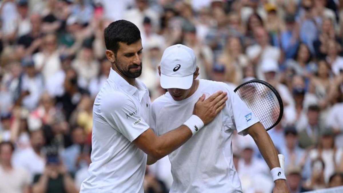 Wimbledon Djokovic Hits Back To Dismantle De Minaur