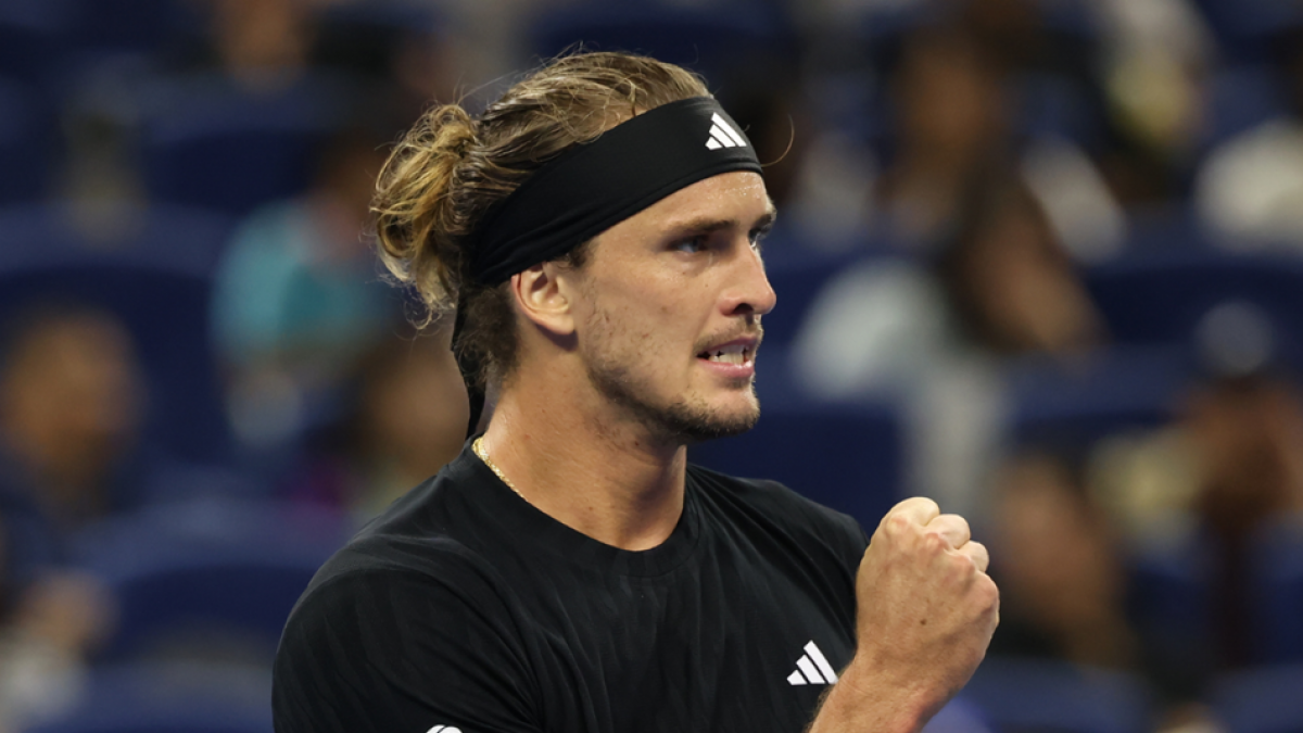 Alexander Zverev Joins Daniil Medvedev In Beijing Last 16 After Dominant Lorenzo Sonego Win