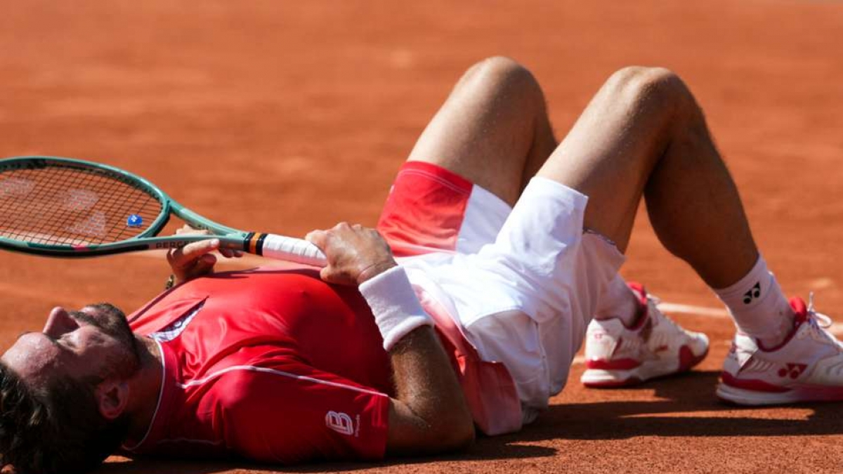 French Open Alex De Minaur Rafael Jodar Progress Stan Wawrinka Says Emotional Farewell
