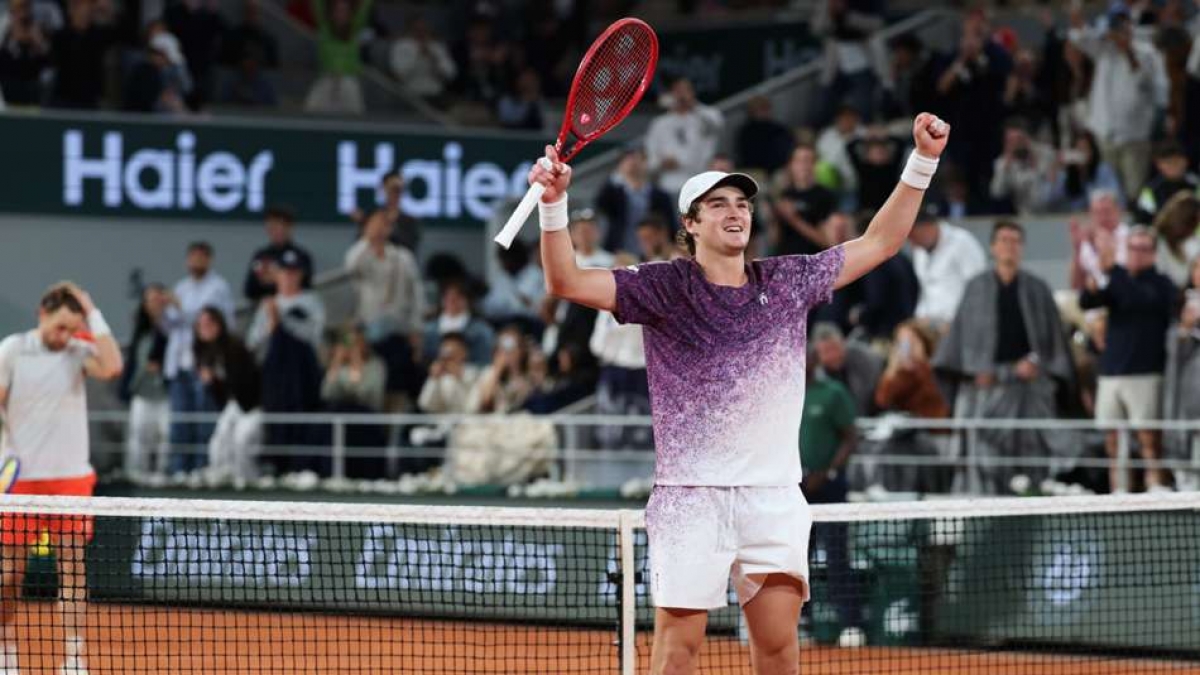 French Open Joao Fonseca Continues Dream Roland Garros Run With Victory Over Casper Ruud