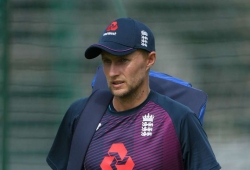 England to avoid handshakes