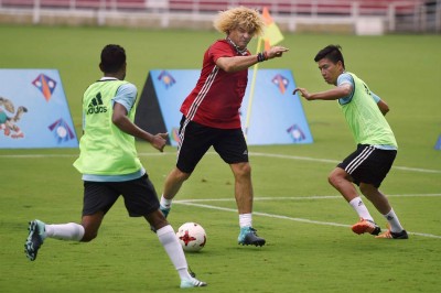 Carlos Valderrama Enthralls Kolkata With His Skill Hails Maradona As All Time Greatest Mykhel