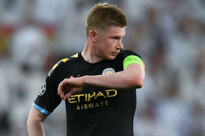 Liverpool Players Can T Lace De Bruyne S Boots Murphy Takes Strange Swipe At Guard Of Honour Mykhel mykhel