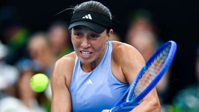 Pegula victorious on injury return