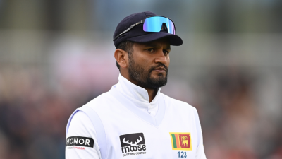 Smith lauds retiring Karunaratne