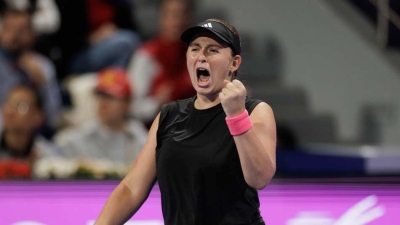 Ostapenko 'angry' but through in Qatar