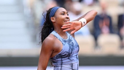 Gauff, Andreeva cruise through