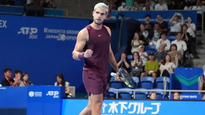 Alcaraz claims Japan Open title