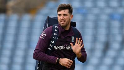 Overton to take break from Tests