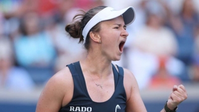 Krejcikova through to Korea QFs