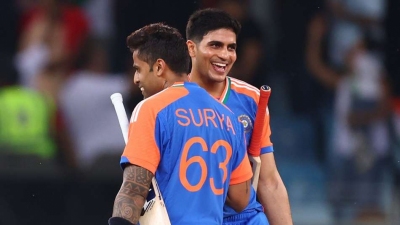 India deny Sri Lanka in Super Over
