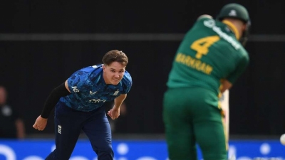 South Africa crush England in 1st ODI