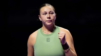 Anisimova beats Keys at WTA Finals