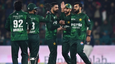 Pakistan beat Australia by 22 runs