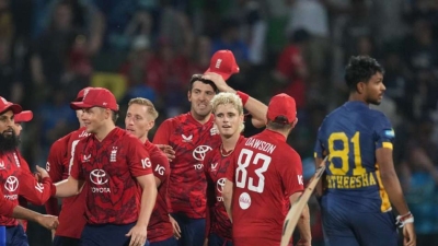 Sri Lanka gift England victory