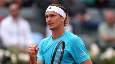 Zverev passes Altmaier test in Rome