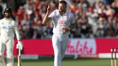 England ahead against NZ on day 2