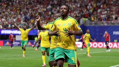 Czechia 1-1 South Africa: Late Mokoena penalty keeps Broos' side alive